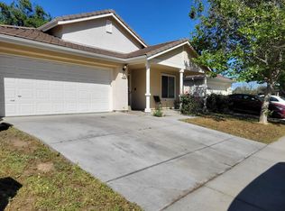 1107 Kestrel Dr, Patterson, CA 95363