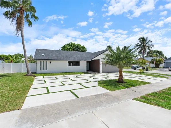 3701 NW 8th Street, Delray Beach, FL 33445
