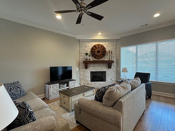 4th image of 5792 W Cane Hill Dr