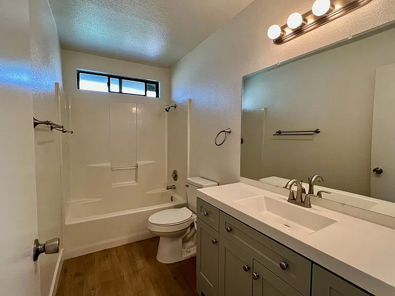 817 Quail Ln #14 — Photo 13
