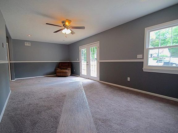 2nd image of 29331 Armadale Ave