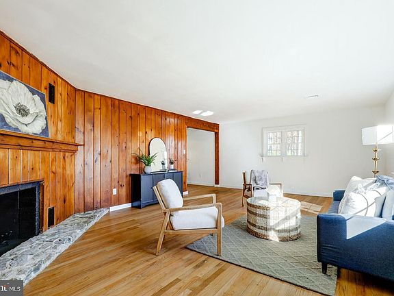 3rd image of 203 Meng Rd
