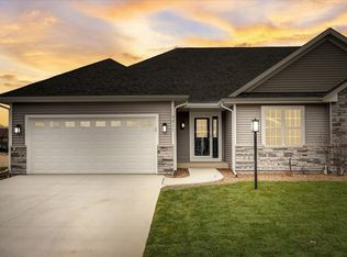 5211 Briarwood Cir, Racine, WI 53402