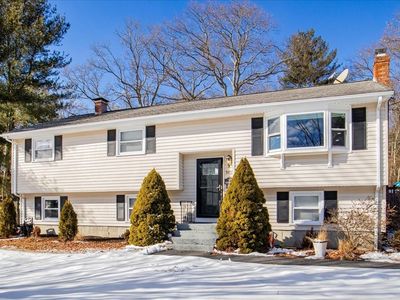 107 Lakeview Dr, Raynham, MA, 02767