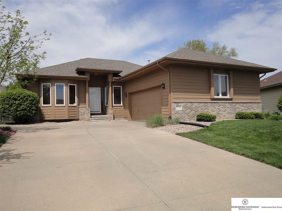 1st image of 4720 N 135th Ave
