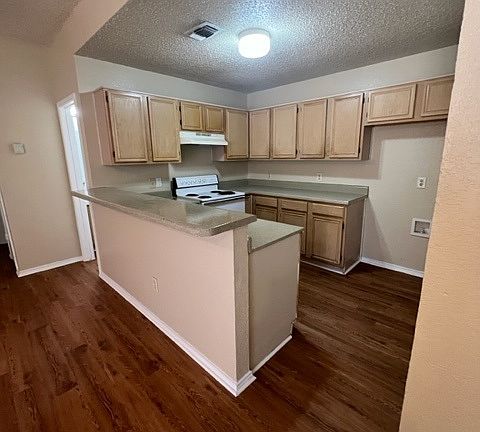 2nd image of 4528 Ebbtide Ct #4528
