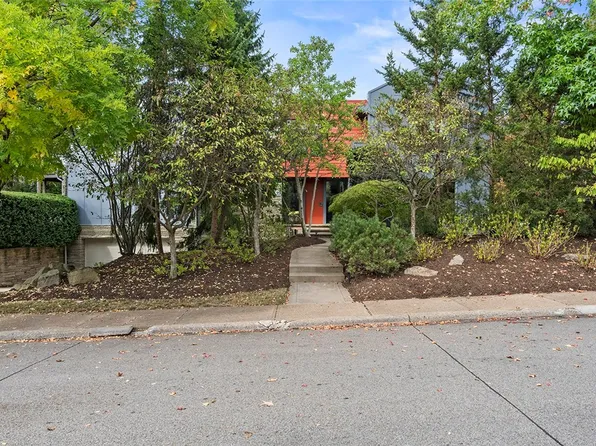 15 Darlington Ct, Pittsburgh, PA 15217