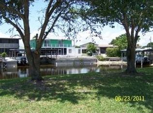 1098 Cypress St, Okeechobee, FL 34974