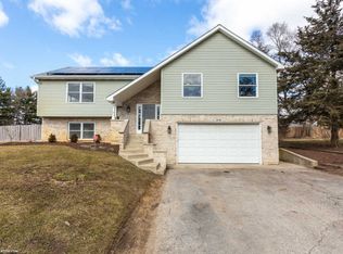 816 W Wegner Rd, Lakemoor, IL 60051