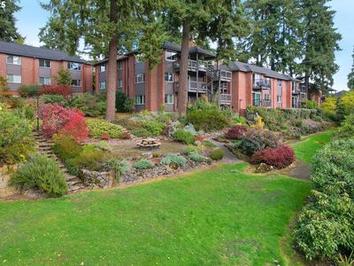 222 Ridgeway Rd, Lake Oswego, OR, 97034