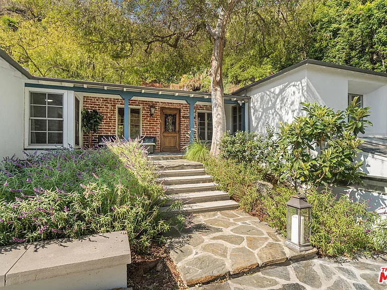 1853 Nichols Canyon Rd — Photo 4