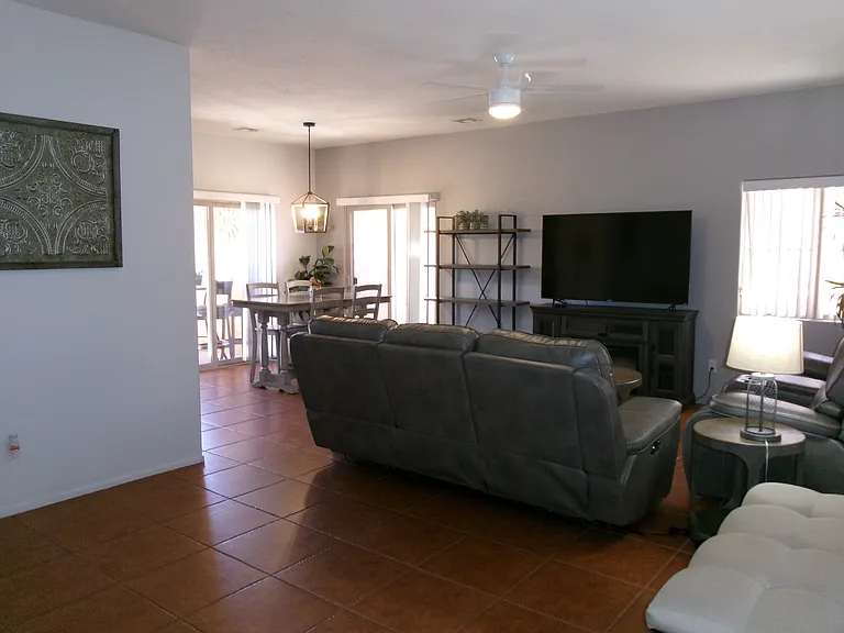 728 Hardy Way #C — Photo 2