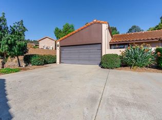 2035 Golden Circle Dr, Escondido, CA 92026