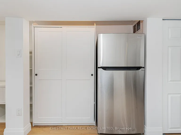 901 Manning Ave #LL — Photo 9