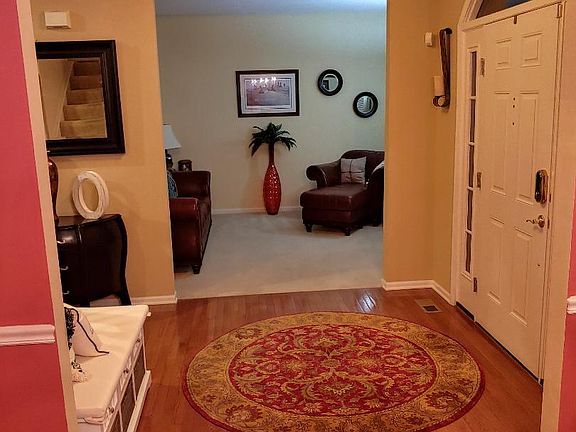4th image of 8226 Trail Lake Dr