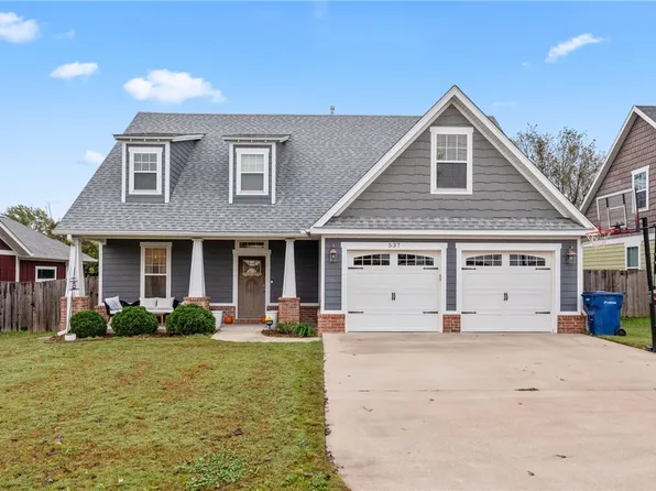 537 S Dogwood St, Siloam Springs, AR 72761