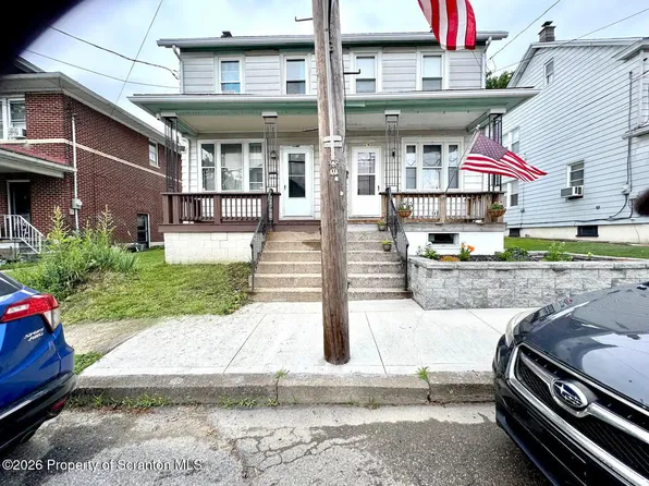 56 New St, Hazleton, PA 18202