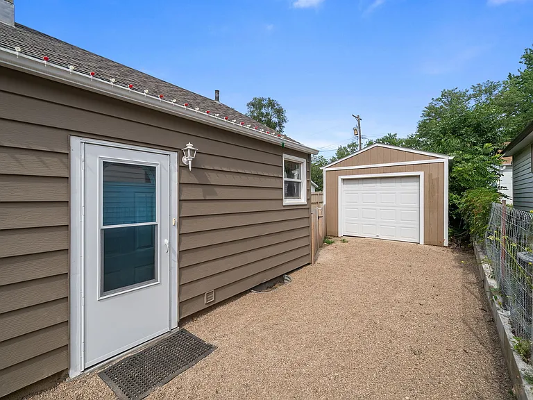 324 S Omaha Ave — Photo 13