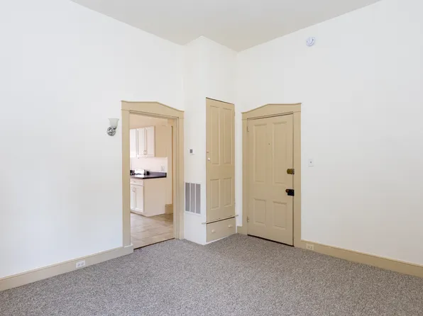 336 N Queen St APT 2, Lancaster, PA 17603