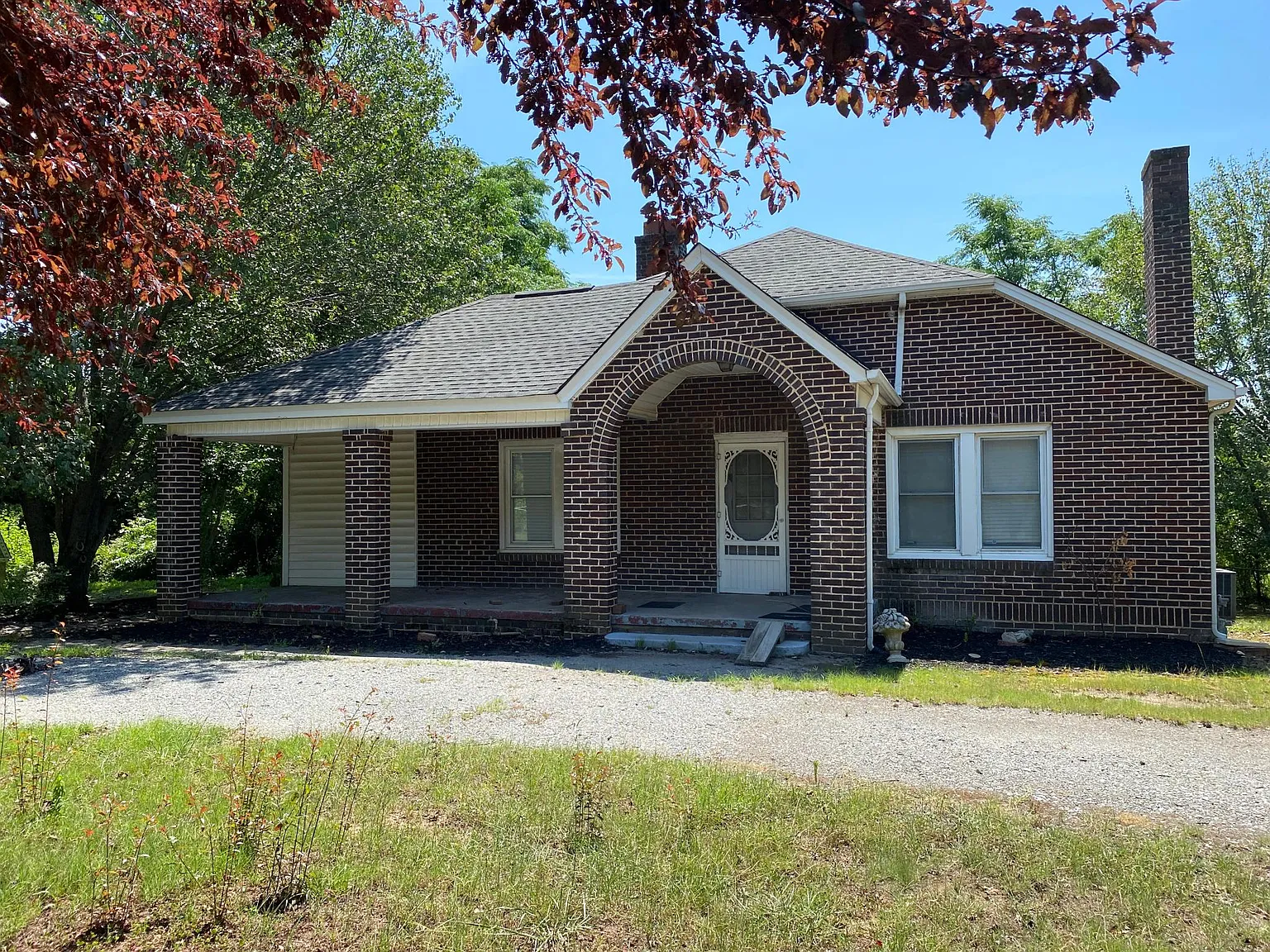 3 bed, 1724 sqft, $2,400 — Photo 2