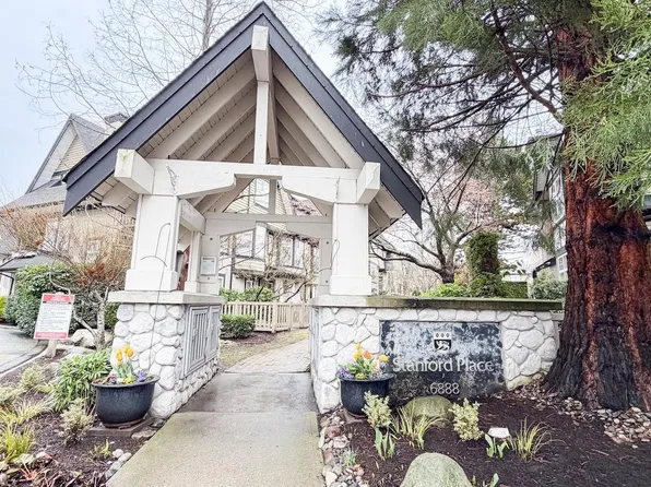 6888 Robson Dr #92, Richmond, BC V7C 5T6