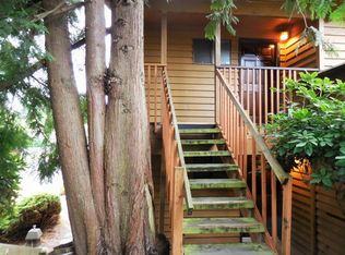 818 SW 156th St APT C, Burien, WA 98166