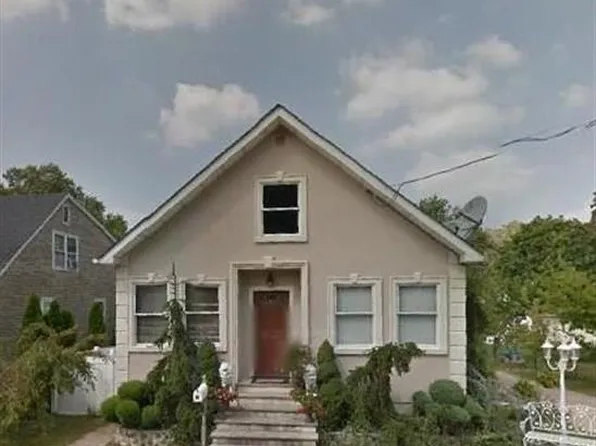 33 E Kupsch St, Sayreville, NJ 08872
