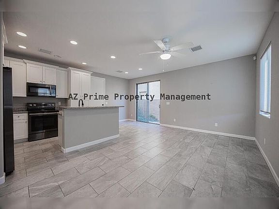 3rd image of 1163 W Argon St