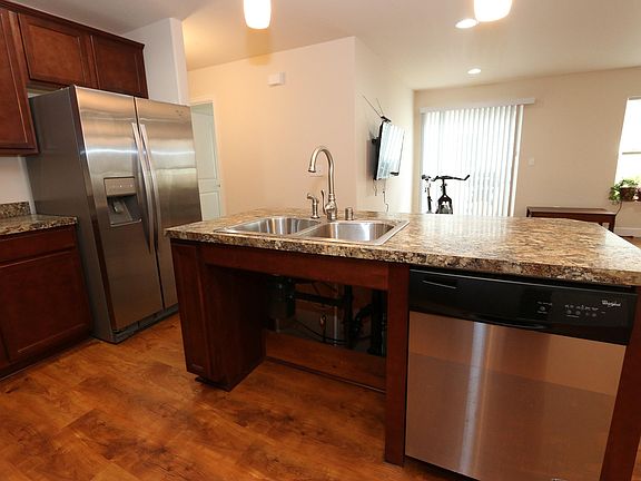 4th image of 216 Skwentna Dr