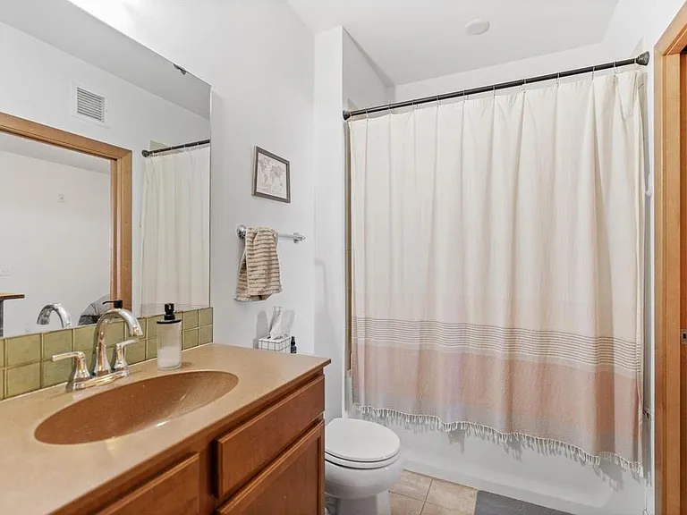 15 E Franklin Ave — Photo 17