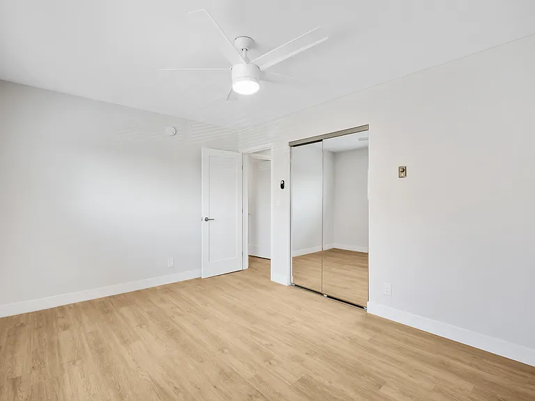 1945 Garth — Photo 19