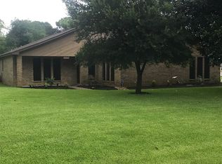8018 Barracuda St, Jones Creek, TX 77541