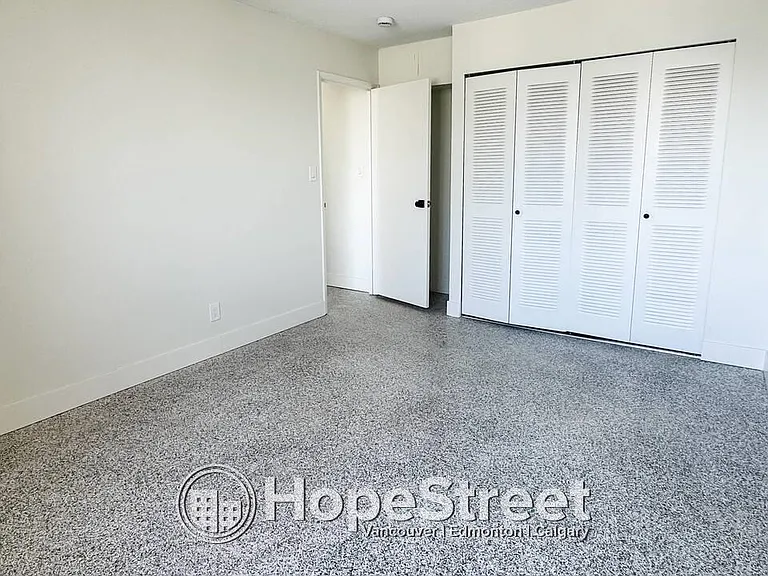 1075 Comox St #1406 — Photo 12