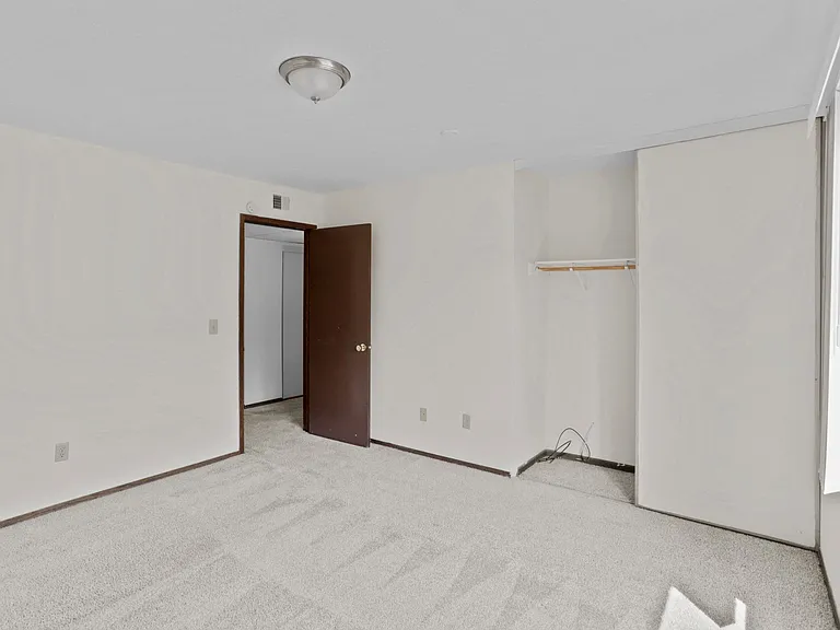 Parkridge Way Apartments — Photo 27