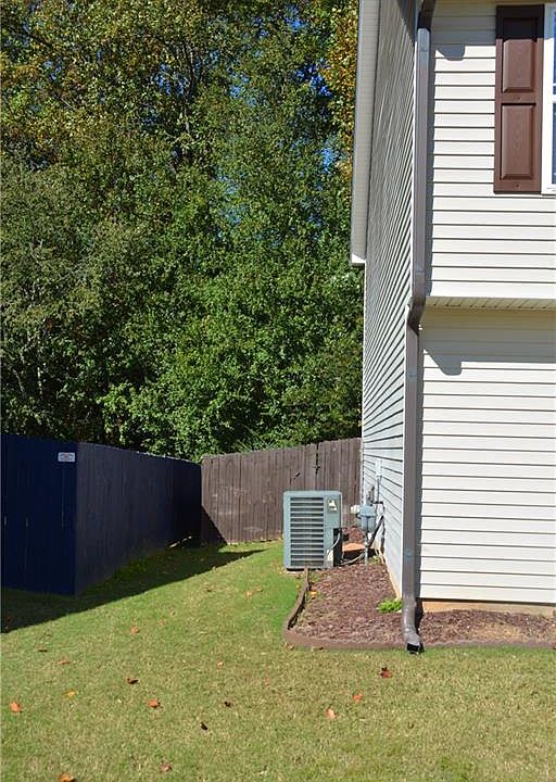 2nd image of 359 E Searchlight Dr