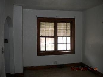 5th image of 900 Garfield St