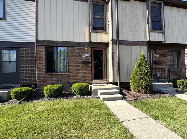 24059 Grange St, Clinton Township, MI 48036