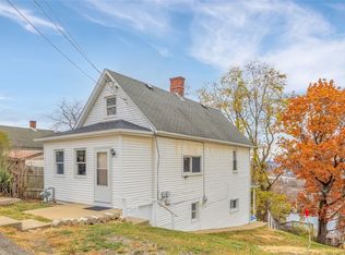 97 Charles St, Washington, PA