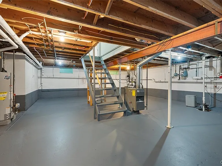 6438 Monument Rd — Photo 18