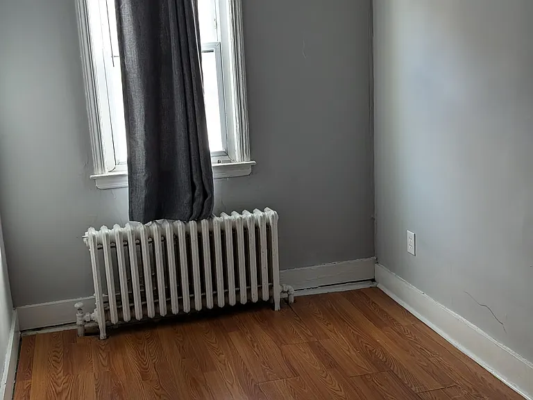 15 N Lake Ave — Photo 10