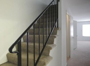 40 Tree Dr, Newport News, VA 23606