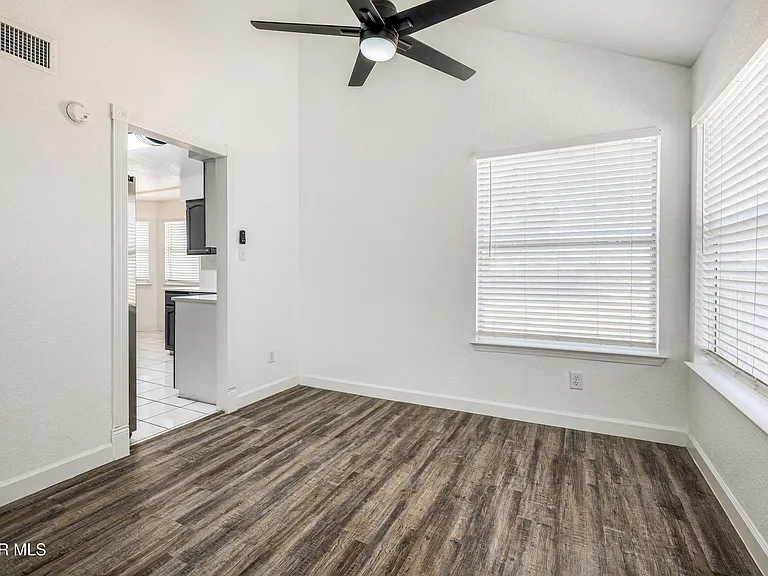 1229 Diamond Cove Pl — Photo 11