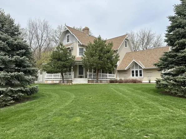 739 S 10th St, Sac City, IA 50583