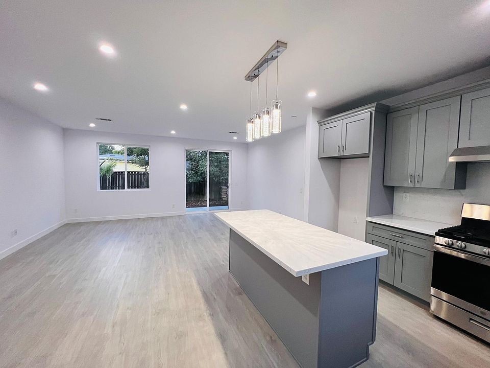 1st image of 255 Brisbane Ave