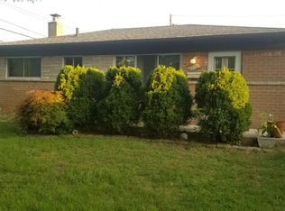 4570 Martin Rd, Warren, MI 48092