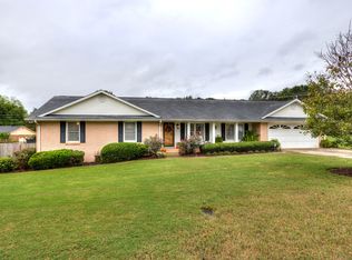 10 Wesley Trce, Cartersville, GA 30120