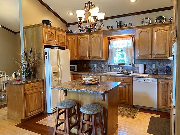 5th image of 2051 Clifty Kirkmansville Rd