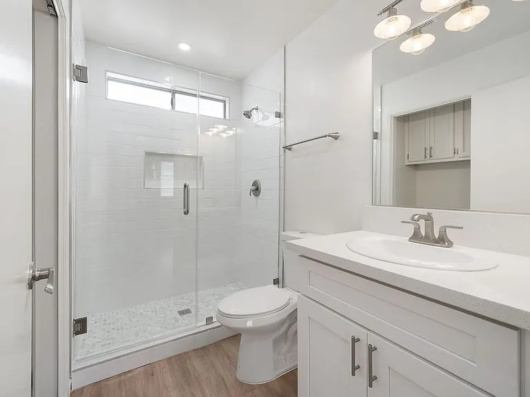 251 S 16th St — Photo 3