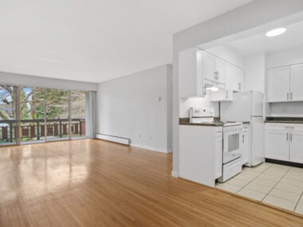 2 bedroom rental in Vancouver — photo 18