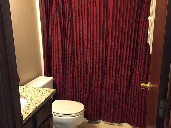 5th image of 1106 E Betsy Ross Dr